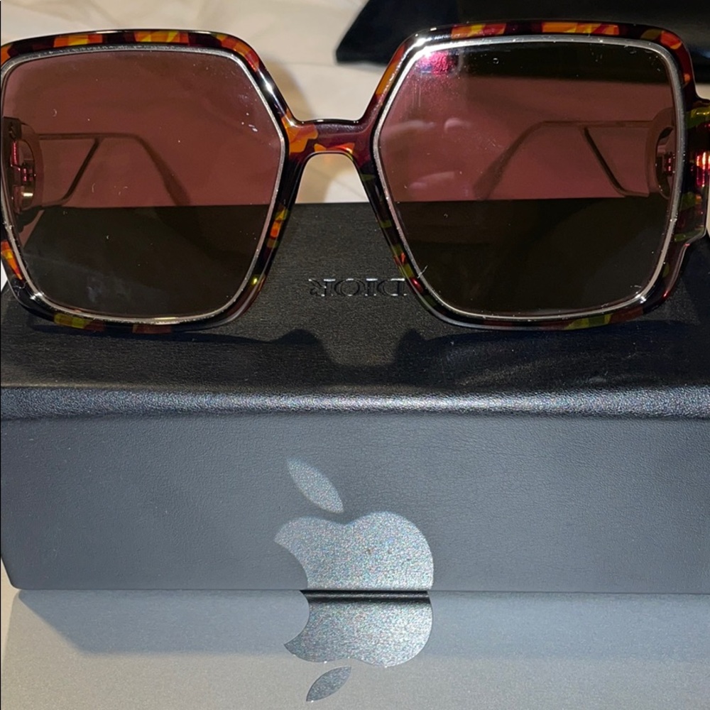 CHRISTIAN DIOR
Montaigne Women's  Sunglasses